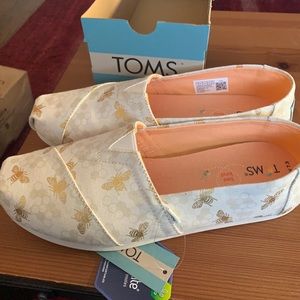 Toms shoes